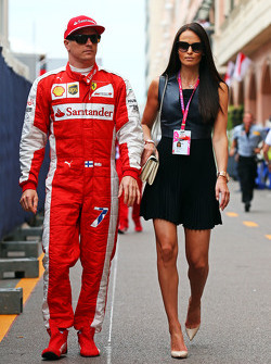 Kimi Raikkonen, Ferrari avec sa petite amie Minttu Virtanen