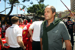 Gerhard Berger, en la parrilla