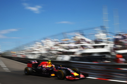 Daniil Kvyat, Red Bull Racing RB11