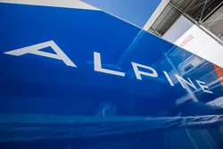 lemans-24-hours-of-le-mans-2015-signatech-alpine-transporter-and-logo-signage.webp