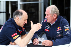 Руководитель Scuderia Toro Rosso Франц Тост и консультант Red Bull Хельмут Марко
