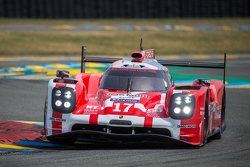 #17 Porsche Team Porsche 919 Hybrid: Timo Bernhard, Mark Webber, Brendon Hartley
