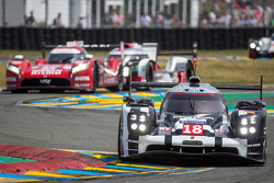 #18 Porsche Team Porsche 919 Hybrid: Romain Dumas, Neel Jani, Marc Lieb