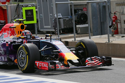 Даниил Квят, Red Bull Racing RB11