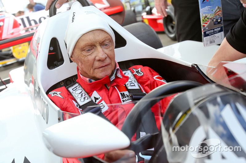 Niki Lauda en el McLaren MP4/2