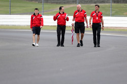 Fabio Leimer, Manor F1 Team piloto reserva, John Booth, diretor da Manor F1 Team
