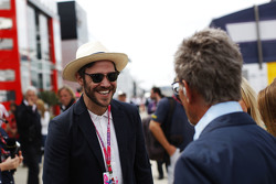 Will Young, cantante con Eddie Jordan, BBC Television