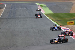 Carlos Sainz Jr., Scuderia Toro Rosso STR10