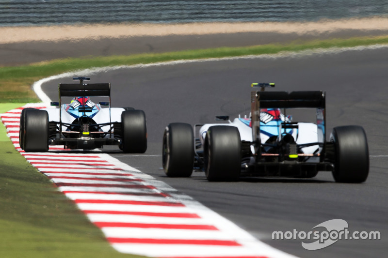 Felipe Massa, Williams FW37 à frente do companheiro de equipe Valtteri Bottas, Williams FW37