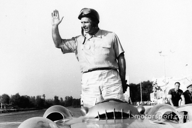 7º Juan Manuel Fangio (15 victorias desde la pole) (el 51'72 % de sus victorias)