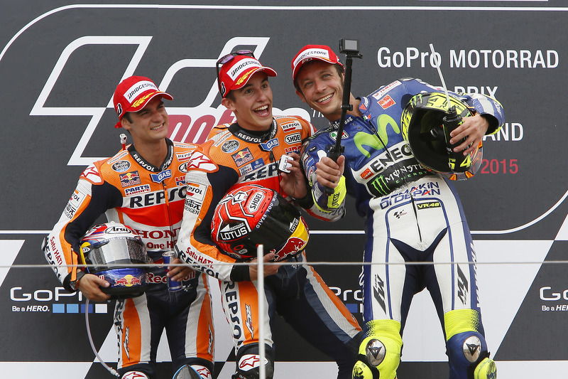 Podio: 1º Marc Márquez, 2º Dani Pedrosa, 3º Valentino Rossi