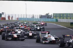 Stoffel Vandoorne, ART Grand Prix & Rio Haryanto, Campos Racing, at the start