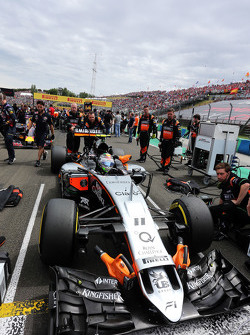 Серхио Перес, Sahara Force India F1 VJM08 на стартовой решетке