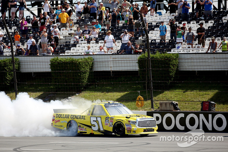 Race winner Kyle Busch, Kyle Busch Motorsports