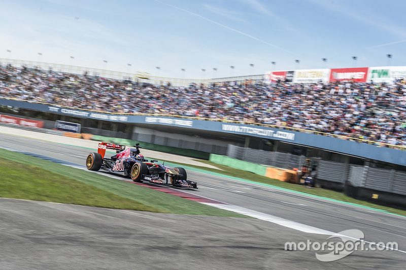 Max Verstappen en el Red Bull Showrun en Assen