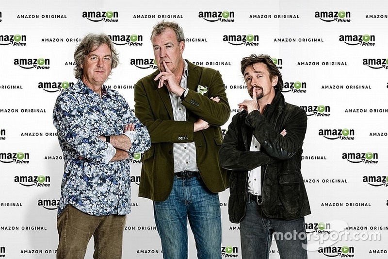 O trio Jeremy Clarkson, Richard Hammond e James May assinaram com a Amazon