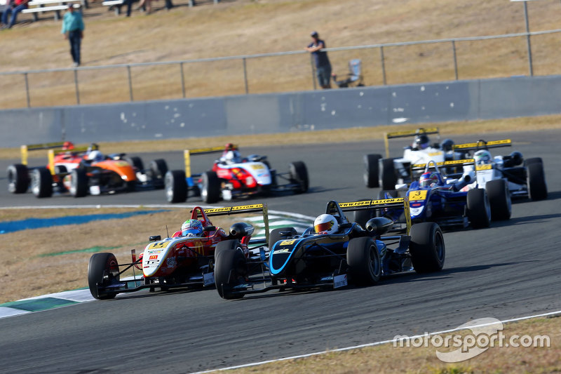 Kejuaraan F3 Australia di Queensland Raceway