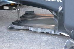 McLaren, il T-tray della MP4-30 modificato