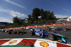 Stoffel Vandoorne, ART Grand Prix y Julian Leal, Carlin y Mitch Evans, RUSSIAN TIME y Sergey Sirotki
