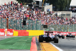 Карлос Сайнс мл., Scuderia Toro Rosso STR10