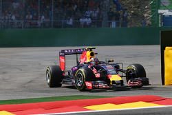 Daniil Kvyat, Red Bull Racing RB11