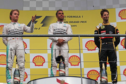 Podium : Nico Rosberg, Mercedes AMG F1, deuxième; Lewis Hamilton, Mercedes AMG F1, vainqueur; Romain Grosjean, Lotus F1 Team, troisième