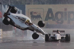 Scontro tra Christian Fittipaldi, Minardi e Pierluigi Martini sulla linea del traguardo