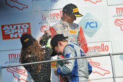 Podio Gara 3: primo posto, Ralf Aron Prema Power Team, secondo David Beckmann, Mucke Motorsport