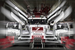#7 Audi Sport Team Joest Audi R18 e-tron quattro: Марсель Фесслер, Андре Лоттерер, Бенуа Трелюйе