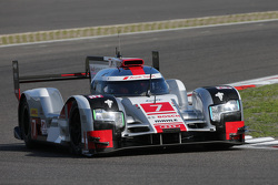#7 Audi Sport Team Joest Audi R18 e-tron quattro: Marcel Fässler, Andre Lotterer, Benoit Tréluyer