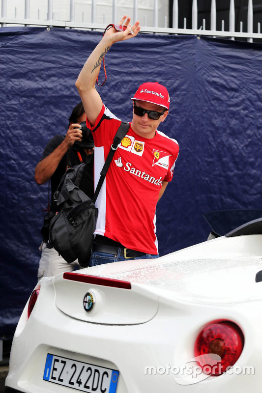 Kimi Raikkonen, Ferrari with his Alfa Romeo road car