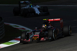 Карлос Сайнс мл., Scuderia Toro Rosso STR10