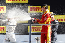 Race 1 Podium: second place Stoffel Vandoorne, ART Grand Prix and winner Alexander Rossi, Racing Eng