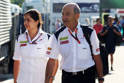 Monisha Kaltenborn, Team Principal Sauber avec Peter Sauber, Directeur du Conseil d'Administration Sauber