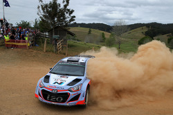 Thierry Neuville and Nicolas Gilsoul, Hyundai i20 WRC, Hyundai Motorsport