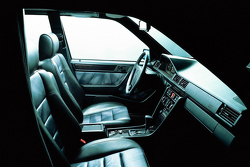 Mercedes-Benz 500E