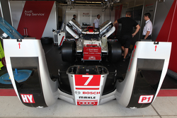 #7 Audi Sport Team Joest Audi R18 e-tron quattro: Marcel Fässler, Andre Lotterer, Benoit Tréluyer