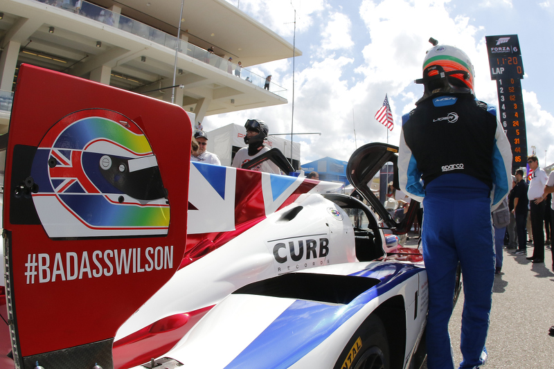 Justin Wilson tribute paint scheme on #60 Michael Shank Racing with Curb/Agajanian Ligier JS P2 Honda: John Pew, Oswaldo Negri Jr.