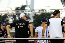 Pastor Maldonado, Lotus F1 Team and Jenson Button, McLaren Honda