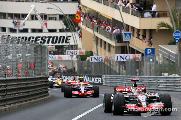 Fernando Alonso, McLaren Mercedes, MP4-22, Lewis Hamilton, McLaren Mercedes, MP4-22