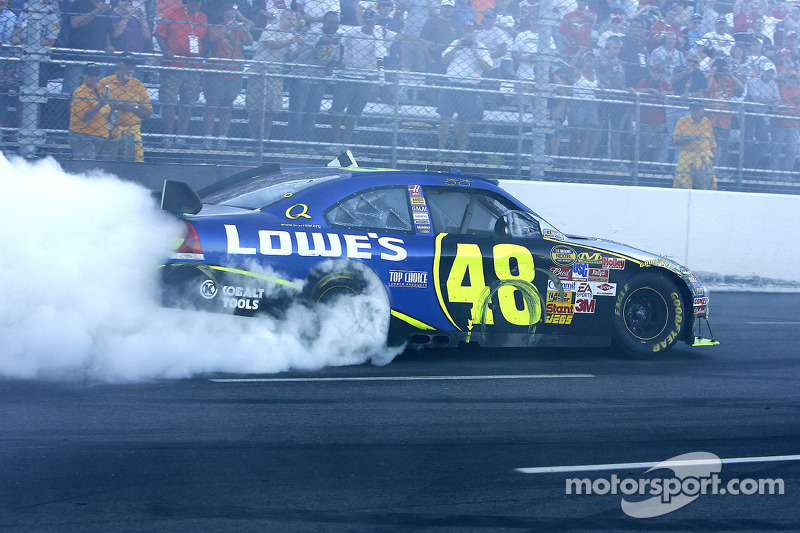 2007, Martinsville 2: Jimmie Johnson (Hendrick-Chevrolet)