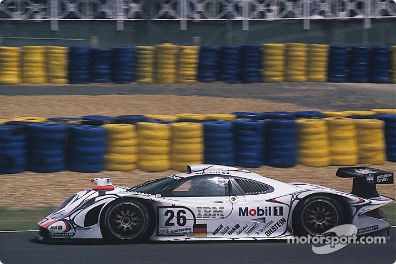 Porsche AG Porsche 911 GT1-98 : Allan McNish, Stéphane Ortelli, Laurent Aiello