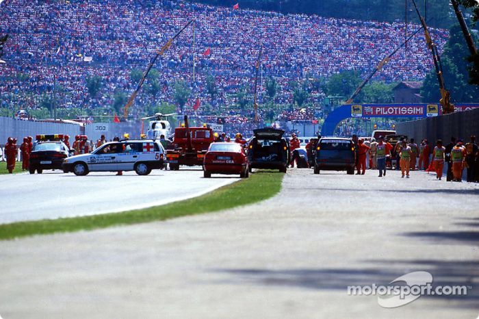 O acidente fatal de Ayrton Senna na curva Tamburello