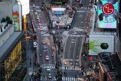 Les pilotes de la Nextel Cup Series, menés par Jimmie Johnson, Champion 2007, à Times Square, New York