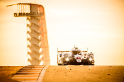 #1 Toyota Racing Toyota TS040 Hybrid: Sébastien Buemi, Anthony Davidson, Kazuki Nakajima