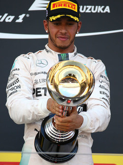Le vainqueur Lewis Hamilton, Mercedes AMG F1 Team