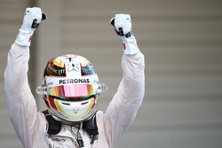 Le vainqueur Lewis Hamilton, Mercedes AMG F1
