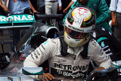 Льюис Хэмилтон, Mercedes AMG F1 W06