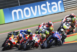 Départ : Jorge Lorenzo, Yamaha Factory Racing mène