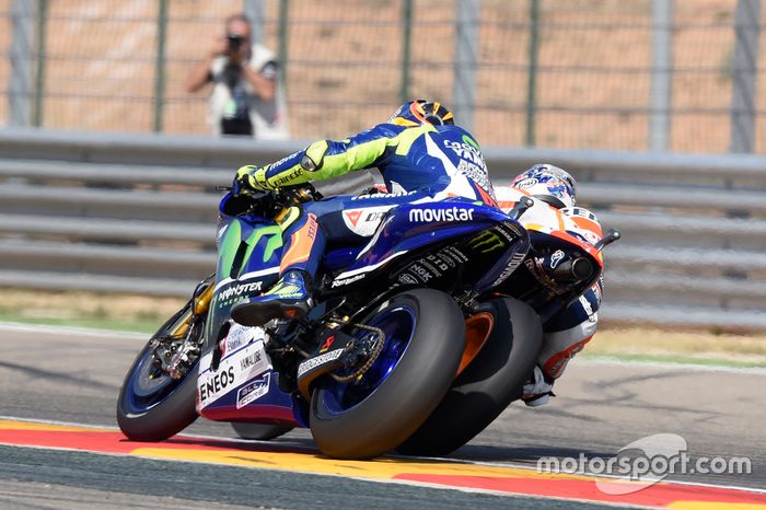 Rossi y Pedrosa mantuvieron un bonito duelo en Aragón 2015